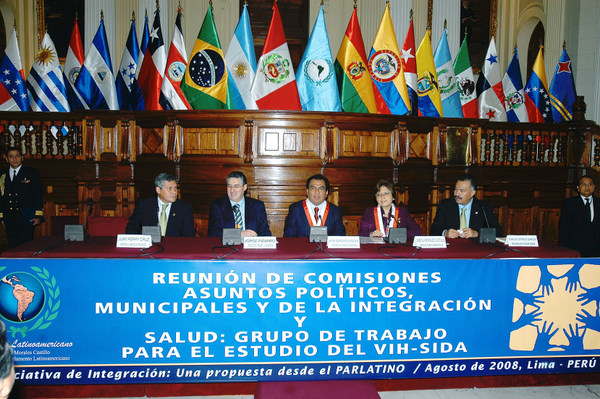 Comisiones del Parlatino reunidas en Lima