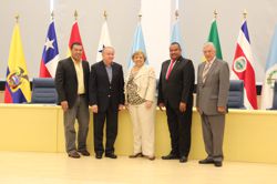 Diputados del Parlatino y Parlacen coordinan agenda de Eurolat en Panamá