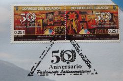 Sello postal del Ecuador en conmemoración del Cincuentenario del Parlatino