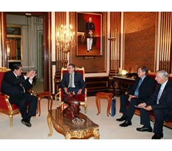 Reunión en el Palacio del Gobierno de Perú