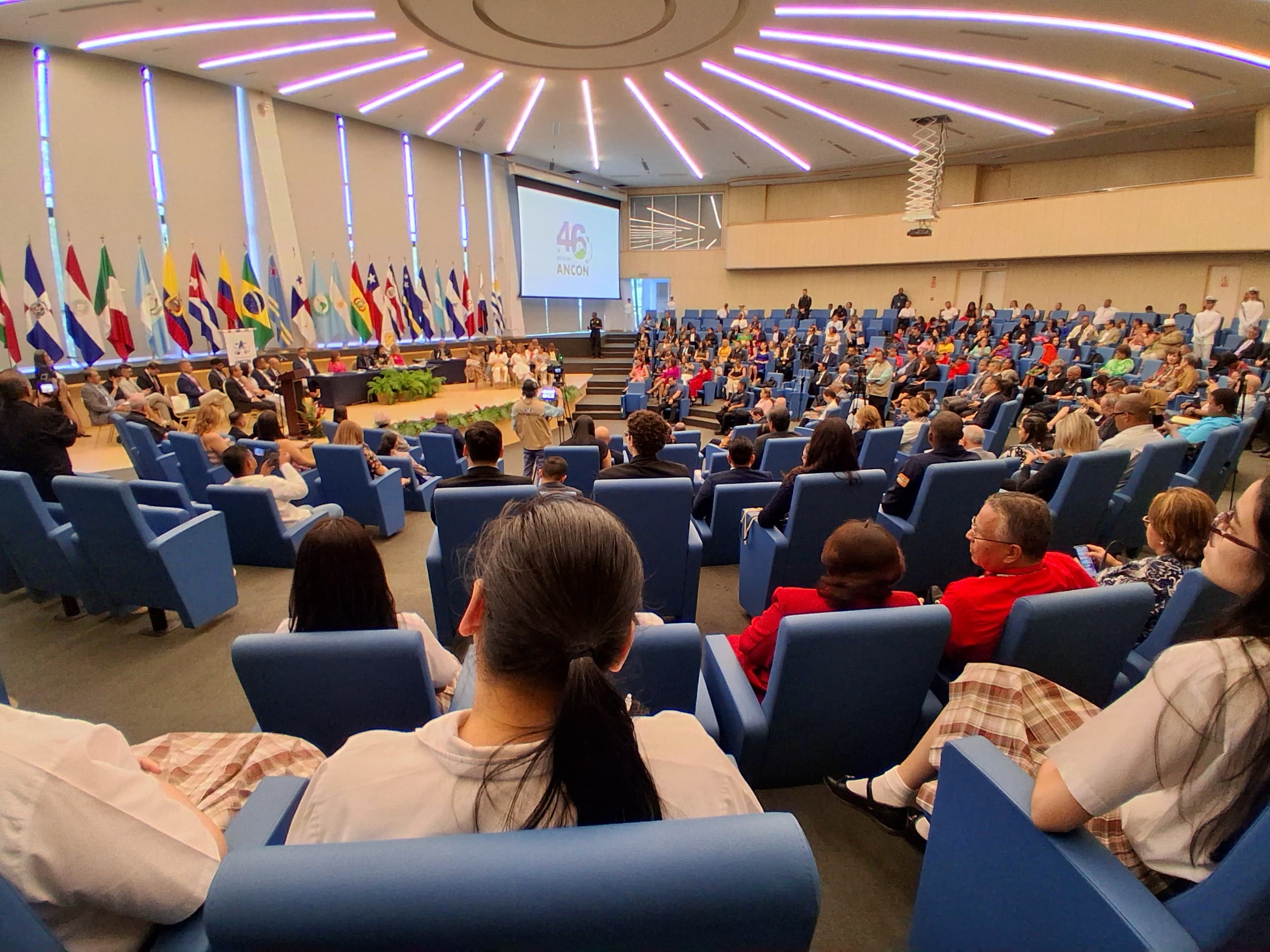 Consejo Municipal de Panamá sesiona en el PARLATINO