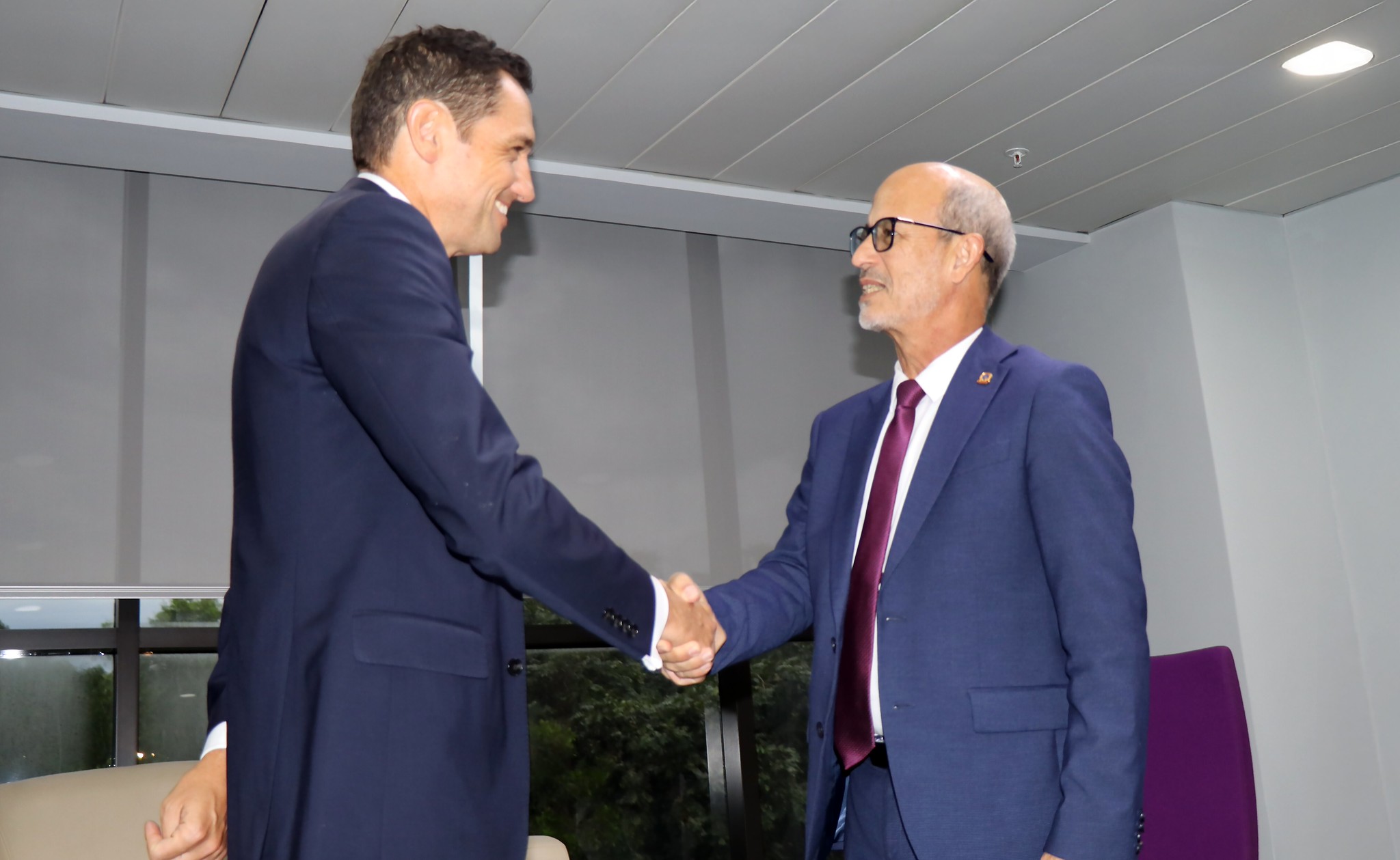 Diálogo interinstitucional entre Reino Unido y PARLATINO